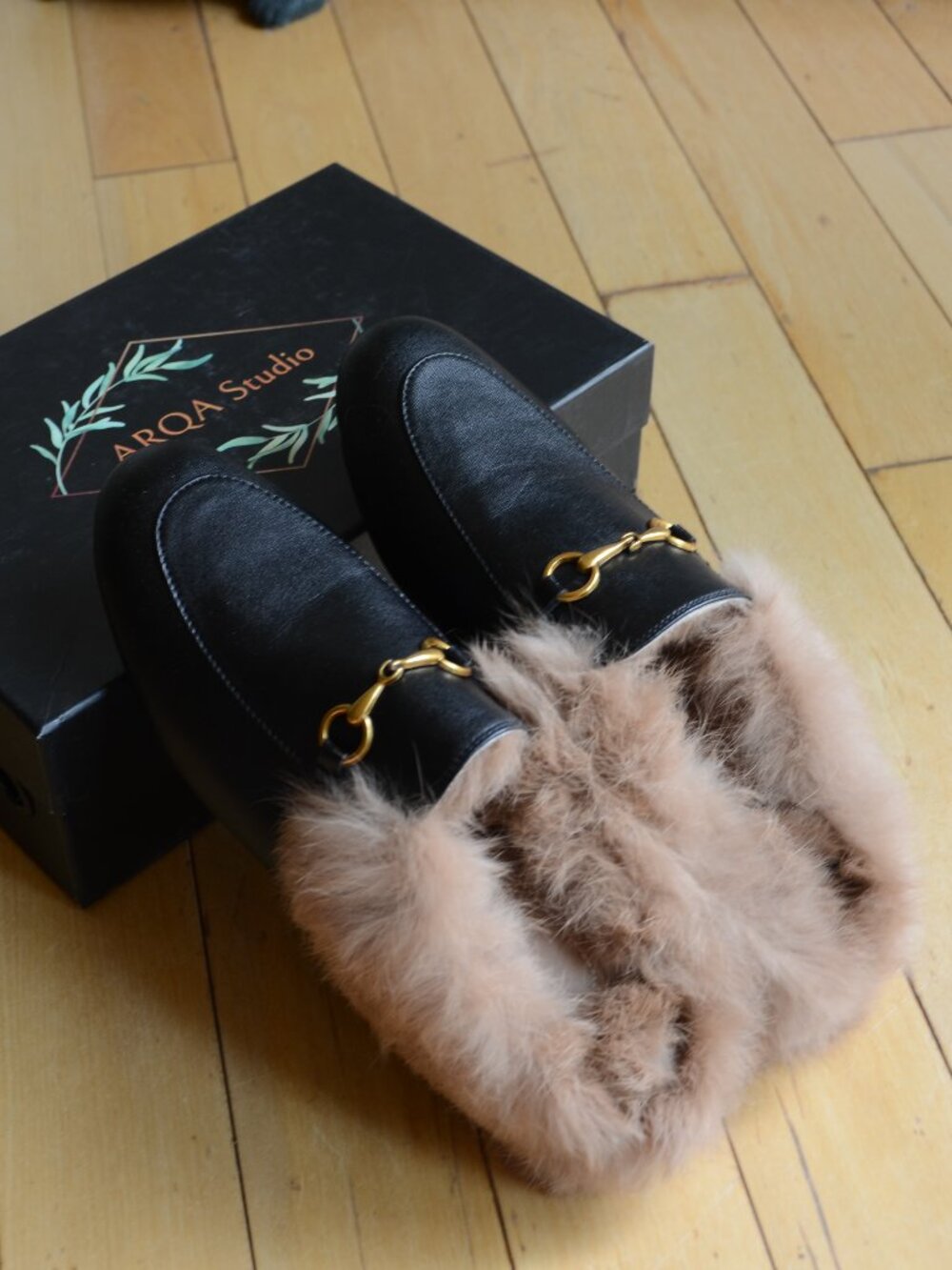 Arqa Fur Mules for Women Comfortable Leather Buckle Mule Flats Furry Size 38